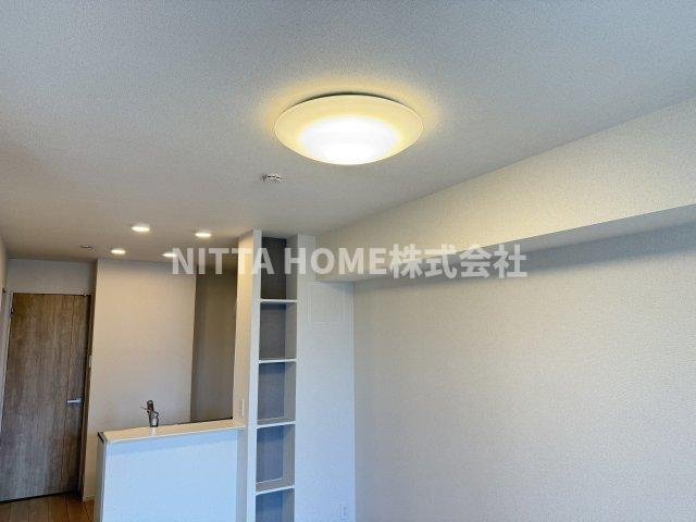 ナタリス　ウィータの内装|照明器具も設置しています◎