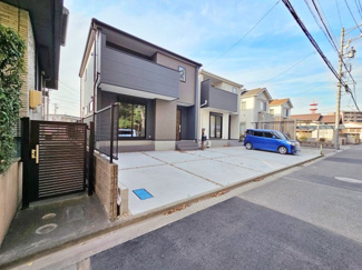 【前面道路含む現地写真】