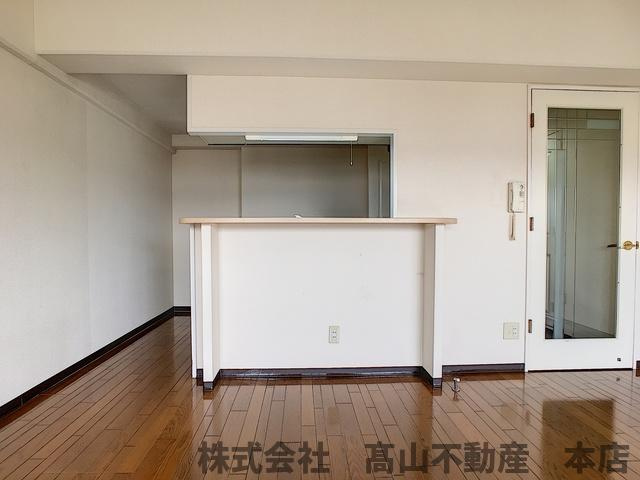 グレースコートの居間・リビング