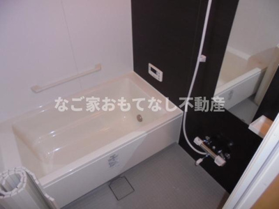 【浴室】 | ルチアーノ | ※写真は別号室です