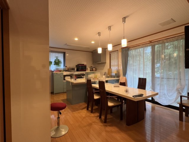 米子市下新印　中古住宅の居間・リビング