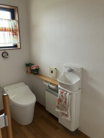 米子市下新印　中古住宅のトイレ|1階