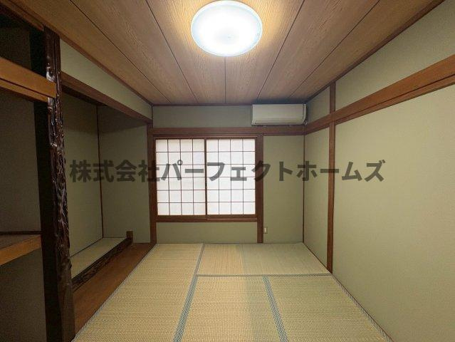 岡東町戸建　賃貸の和室|和室ならではの温かな和の空間で寛ぎの時間を過ごせます