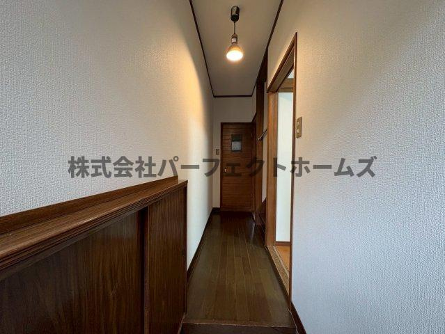 岡東町戸建　賃貸の玄関|玄関です