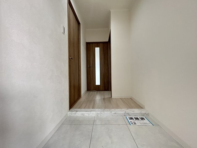 ◆室内リフォーム済み◆地下鉄東野駅徒歩３分◆スーパー徒歩１分◆進和山科ハイライフの玄関|玄関