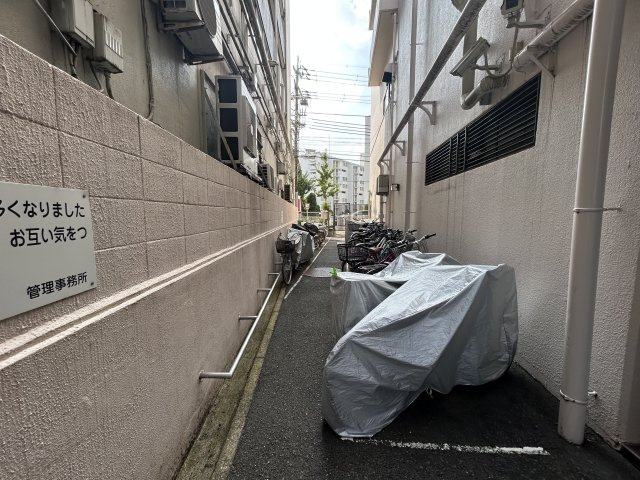 ◆室内リフォーム済み◆地下鉄東野駅徒歩３分◆スーパー徒歩１分◆進和山科ハイライフの駐輪場|駐輪場