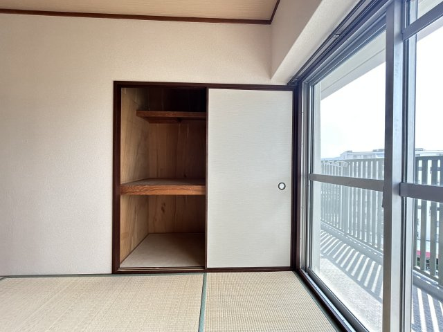 ◆室内リフォーム済み◆地下鉄東野駅徒歩３分◆スーパー徒歩１分◆進和山科ハイライフの収納|押入