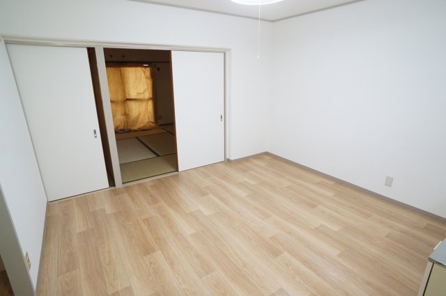 グレイスマンション3番館の居間・リビング