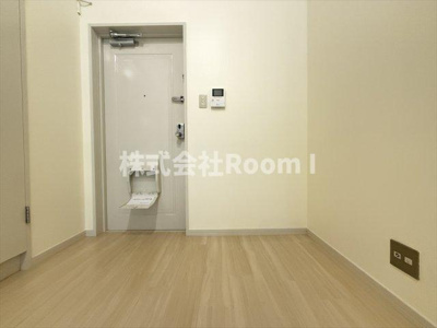 【玄関】 | トウセン本町橋ビル | シンプルで使いやすい玄関です