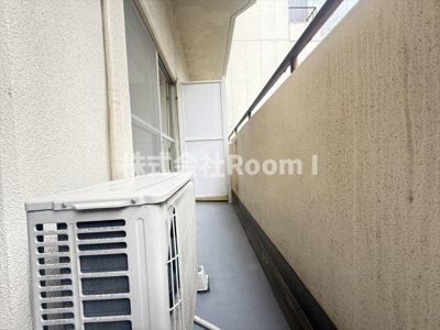 【バルコニー】 | トウセン本町橋ビル | 広々としたバルコニーです