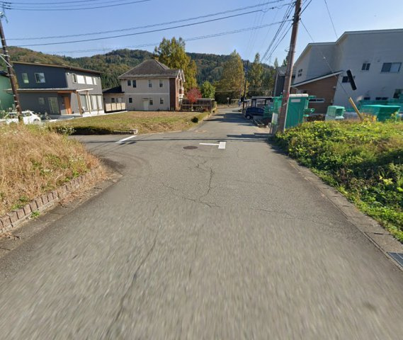 永平寺町けやき台　売土地の前面道路含む現地写真