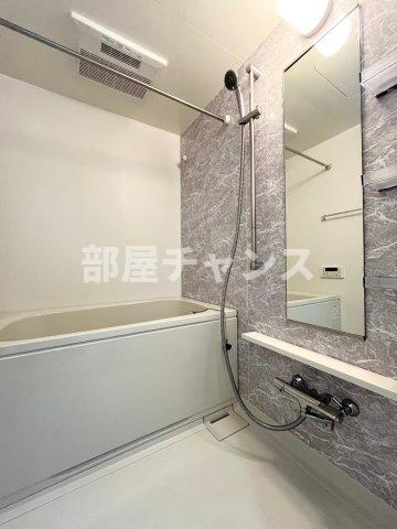 ロイヤルピジョン ライズの浴室