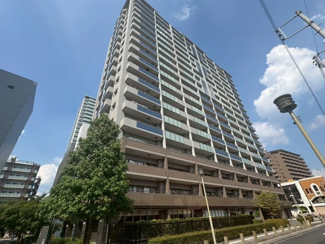 タワーザトヨタの外観