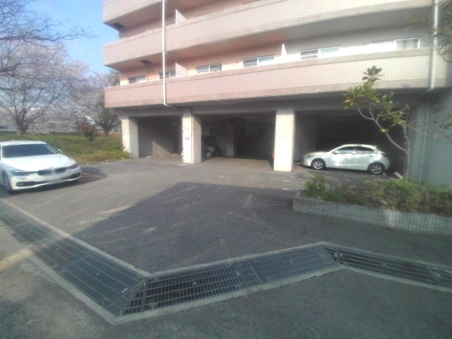 パセイオサンコーの駐車場