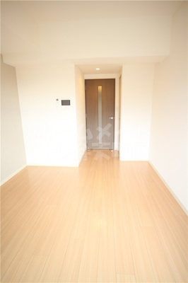 【居間・リビング】 | エグゼ大阪ドーム | こちらのリビングで趣味の時間をお楽しみください