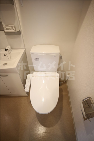 【トイレ】 | エグゼ大阪ドーム | コンパクトで使いやすいトイレです