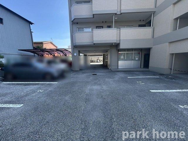 サンハイツ上町（１）の駐車場|カースペースがあります