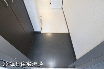 【玄関】 | メゾンアンソレイエ