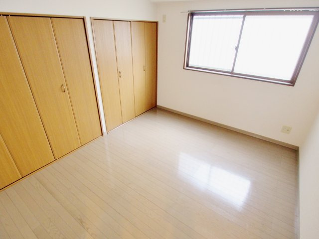 ツインズあまのAの洋室