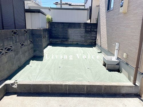 【仲介手数料０円】綾瀬市綾西4丁目　中古一戸建ての庭|綾瀬市綾西4丁目　中古一戸建て