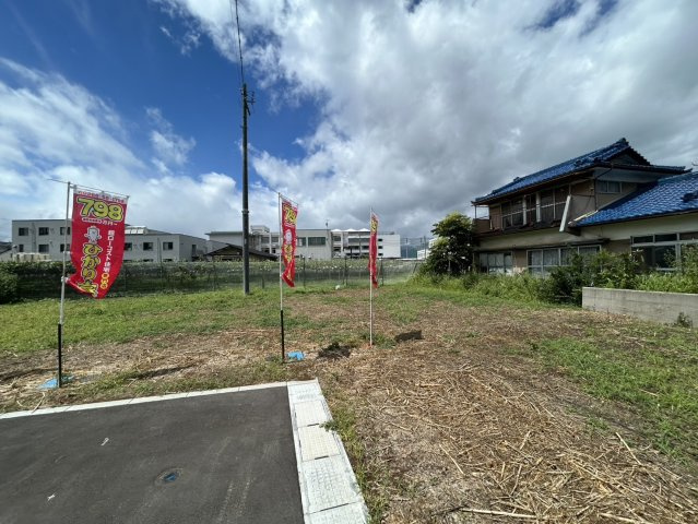 塩尻市広丘高出『ひかりの丘』 Ｃ区画の外観