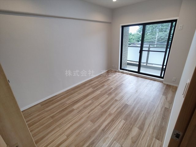 【洋室】 | コスモ狭山富士見 | 洋室5.4帖、使い勝手のいい洋室です