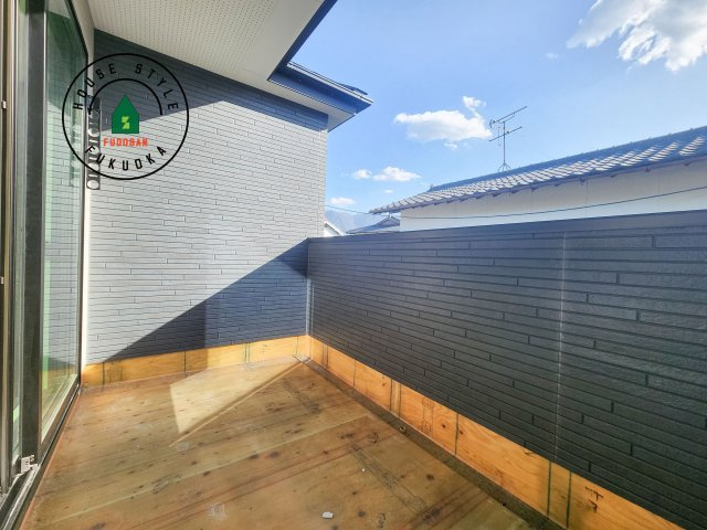 糟屋郡宇美町宇美東2丁目第6-2棟(1号棟)の展望|窓から緑が見える物件も魅力的です。