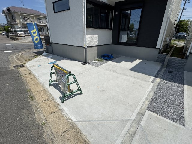 流山市加１丁目新築戸建【流山北小学校：2分】の駐車場|1号棟駐車スペース・2台駐車可
