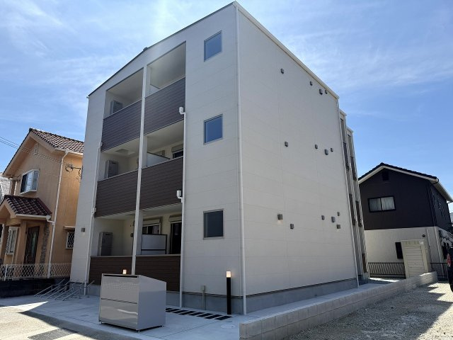 ジーメゾンエトワール西二見の外観