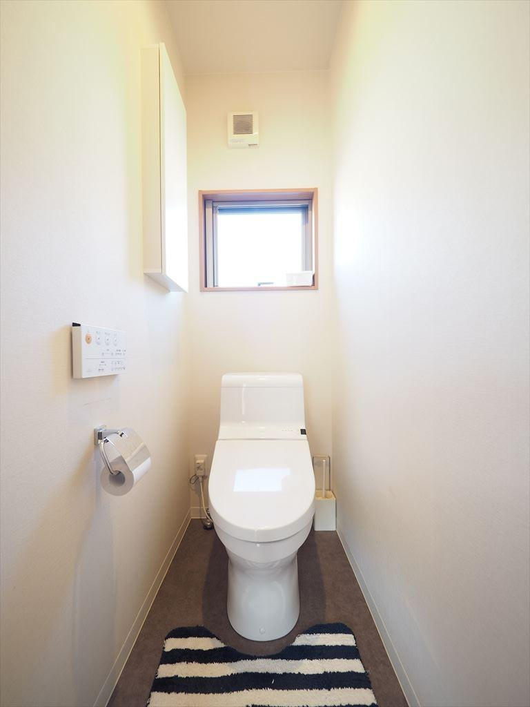 土佐市高岡町丁　中古一戸建のトイレ