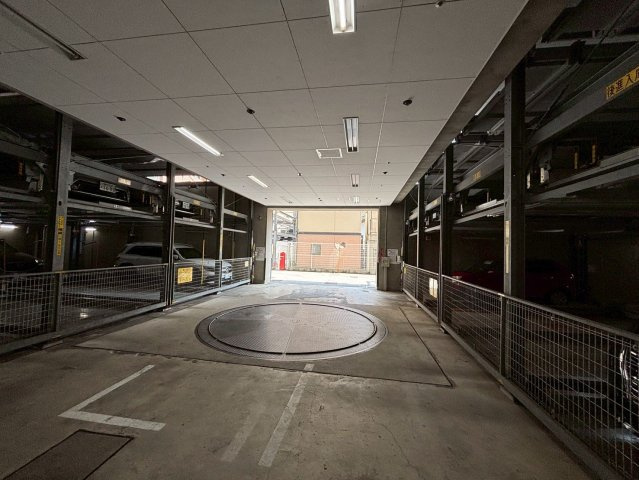 大阪市北区中崎３丁目の賃貸マンションの駐車場