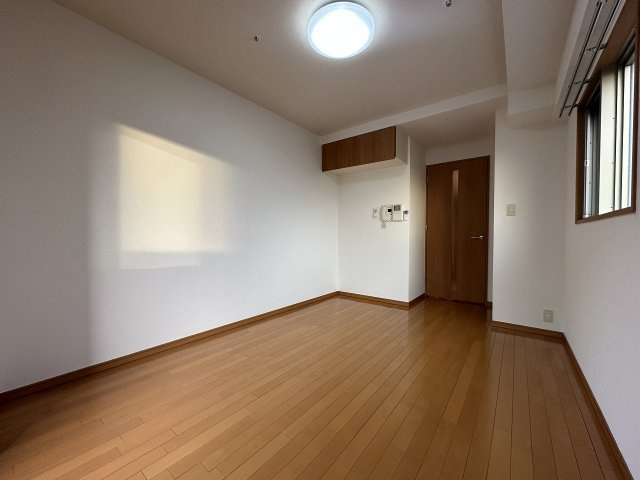 【居間・リビング】エステムコート三宮山手Ⅱソアーレ