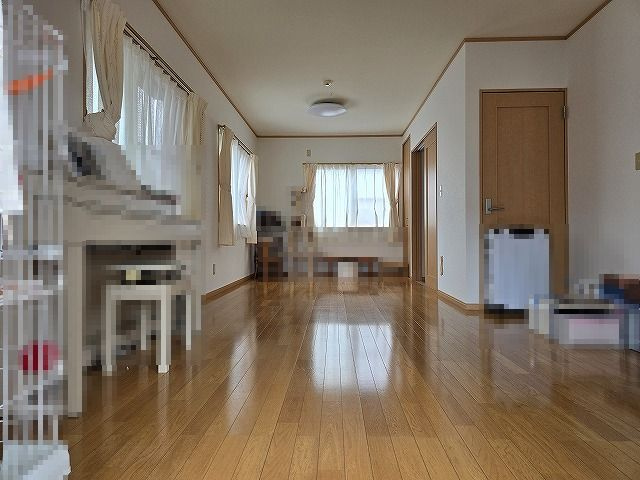 高知市朝倉甲　中古戸建の洋室