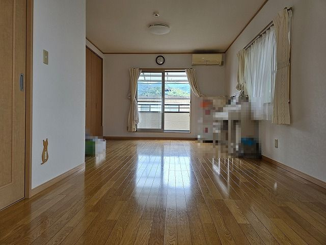 高知市朝倉甲　中古戸建の洋室