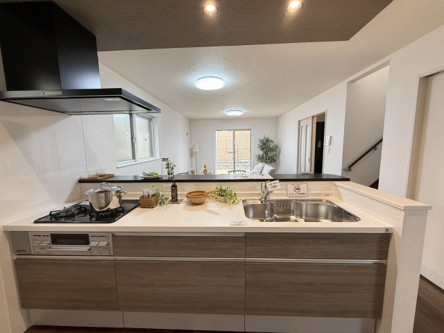 深阪６丁　新築分譲住宅　全４区画の内観：施工例