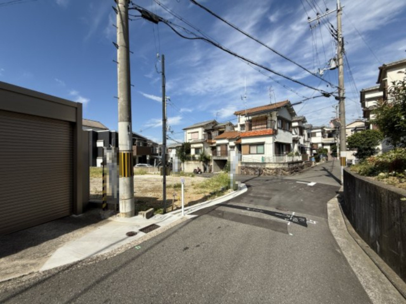深阪６丁　新築分譲住宅　全４区画の前面道路含む現地写真