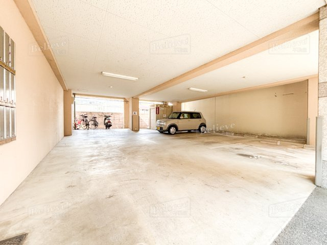 クオリティ平田の駐車場|駐車スペースもあります♪