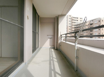 【バルコニー】 | レークヒルズ野多目8番館 | 別号室の写真になります。現況優先。