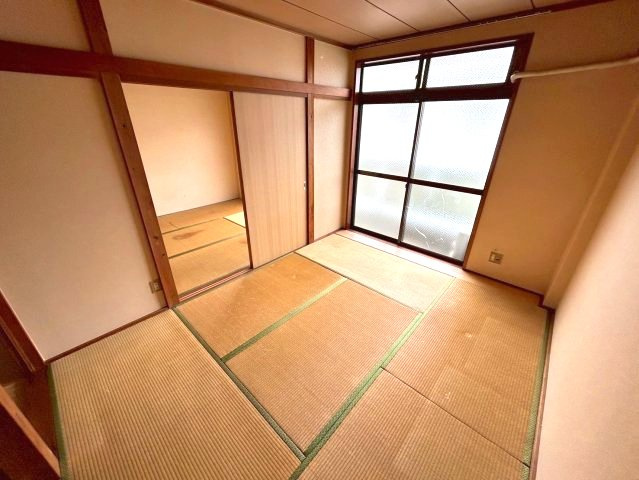 サンパーク平田の和室