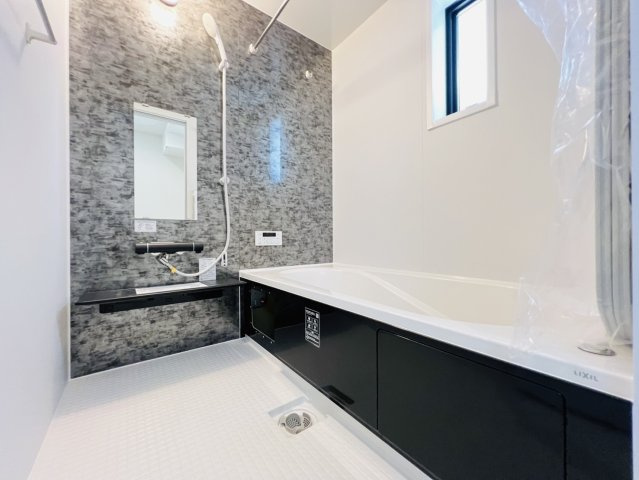 碧南市霞浦町4-35『仲介手数料無料』新築戸建ての浴室