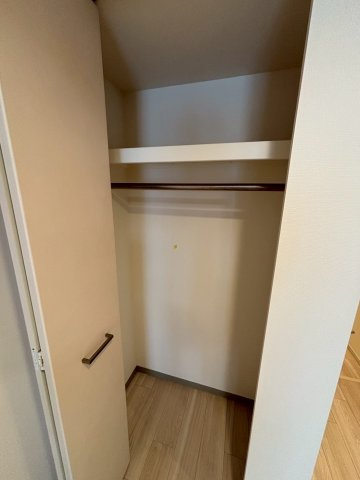 大阪市中央区高麗橋１丁目の賃貸マンションの収納