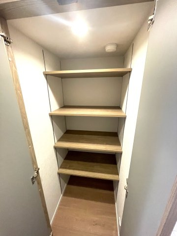 日商岩井福陵マンションの収納