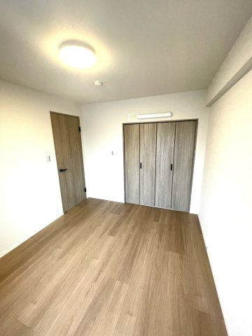 日商岩井福陵マンションの洋室