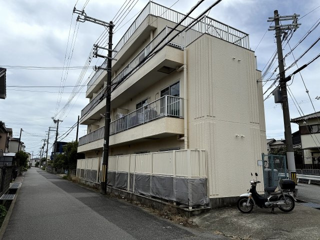 ファーストハウスの外観