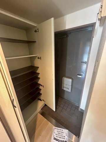 AMBER HOUSE Jingu　名古屋市賃貸　仲介手数料無料の玄関