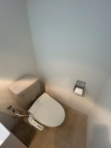 AMBER HOUSE Jingu　名古屋市賃貸　仲介手数料無料のトイレ