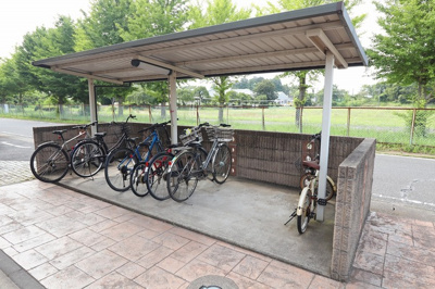 【その他共用部分】 | ベルデュール・ウィルモア Ａ・Ｂ | 駐輪場