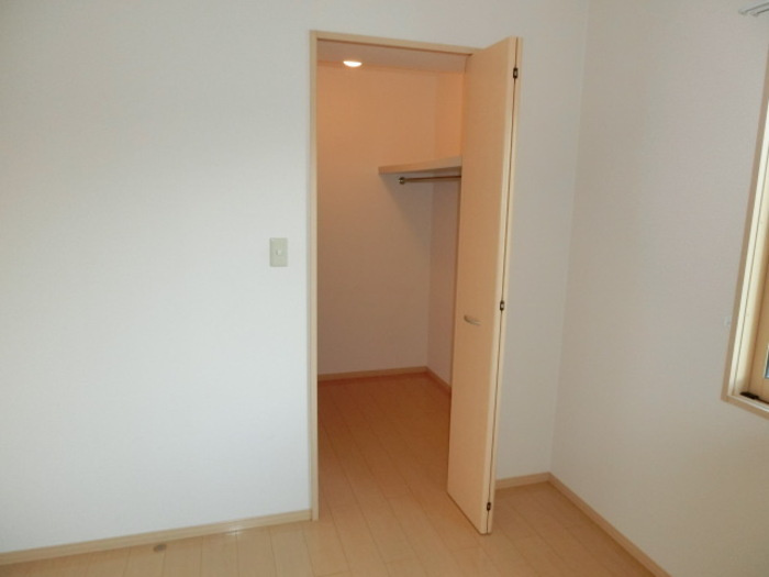 ベルデュール・ウィルモア Ａ・Ｂの収納|ウォークインクローゼット