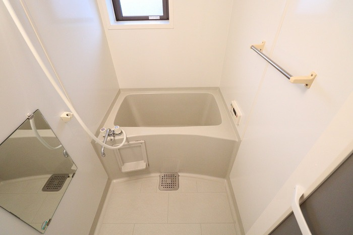 パストラーレ Ａ・Ｂの浴室|浴室