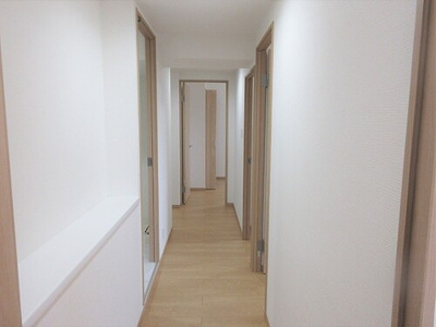 【その他】 | ナイス・ステージ・宇都宮参番館 | LDKから見た廊下　※2025年3月撮影